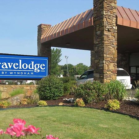 Travelodge By Wyndham Coffeyville Екстериор снимка