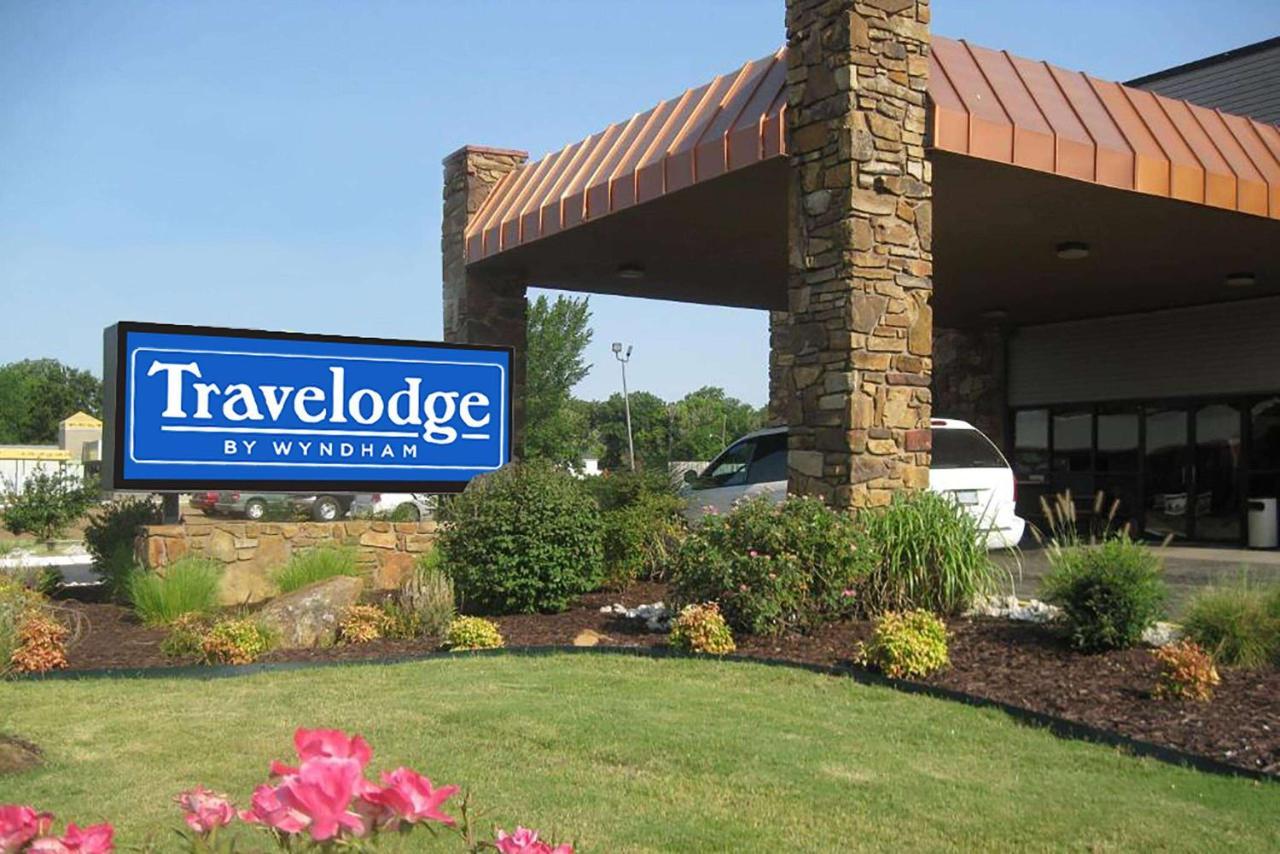 Travelodge By Wyndham Coffeyville Екстериор снимка