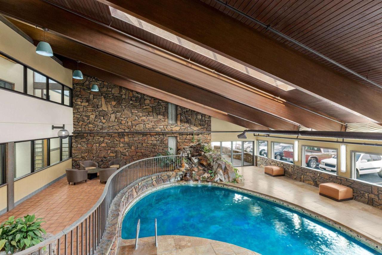Travelodge By Wyndham Coffeyville Екстериор снимка