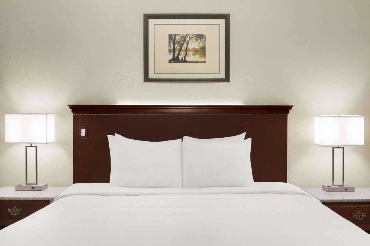 Travelodge By Wyndham Coffeyville Екстериор снимка