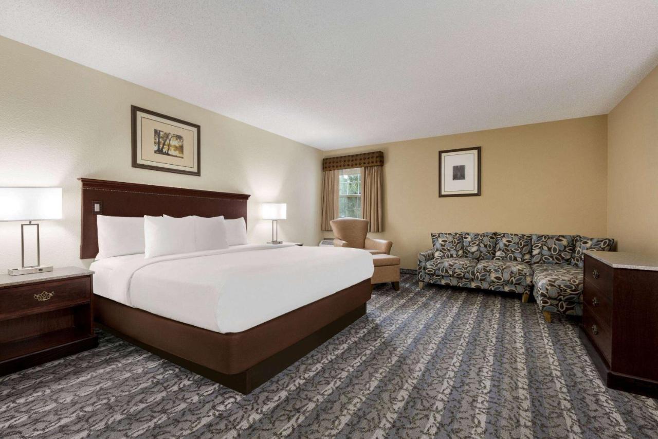 Travelodge By Wyndham Coffeyville Екстериор снимка