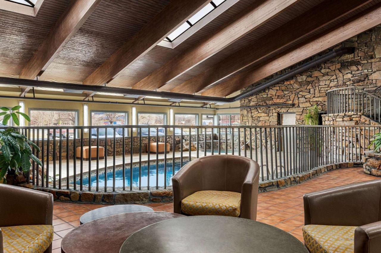 Travelodge By Wyndham Coffeyville Екстериор снимка